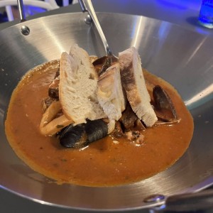 Entrada caliente - Cazuela de mariscos