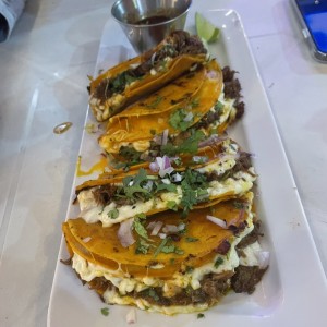 Quesatacos de Birria