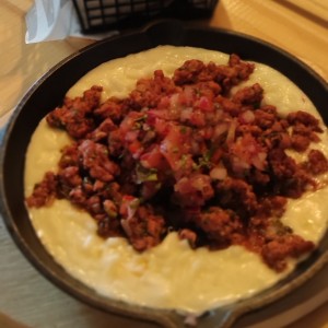 queso fundido y tortillas 