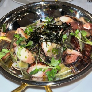 Almejas a la Meuniere y Pulpo