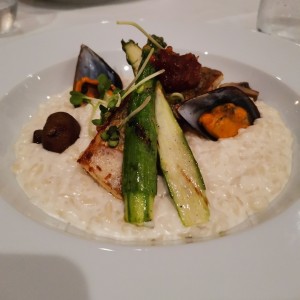 Rissoto, corvina y mejillones