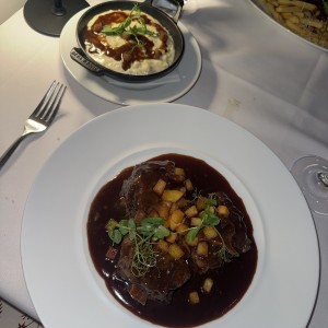 Especialidad del chef rabo baja temperatura