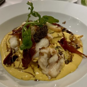 Raviolis de langosta y setas