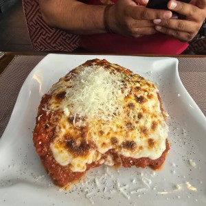 Platos Fuertes - Chicken Parmesan