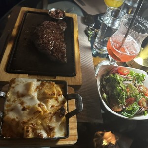 Platos Fuertes - Filete de Res