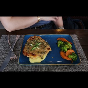 Platos Fuertes - Chicken Saltimbocca