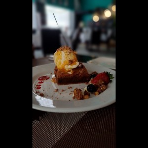 POSTRES - Traditional Brownie