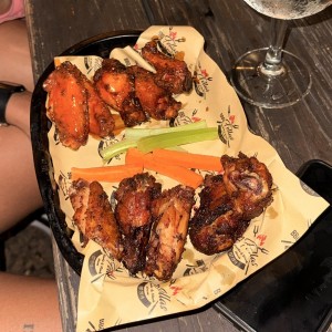 Chicken wings 1/2 orden