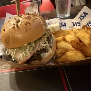 La F4