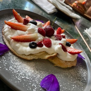 Mini pancakes de frutos rojos