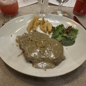 Carne en Salsa Pistacho