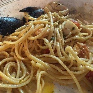 Linguini con mariscos 
