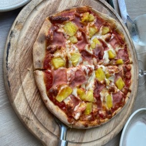 Pizzas Tradicionales - Pizza Hawaiiana
