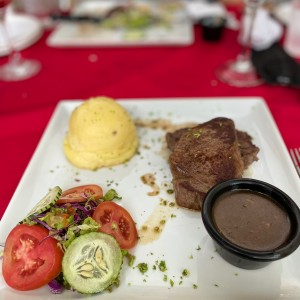 Filete de Res a la Pimienta
