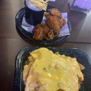 Nachos y alitas