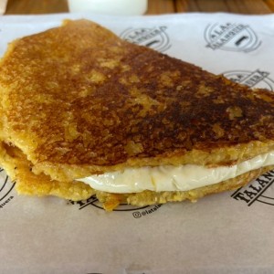 Cachapa con Queso de Mano