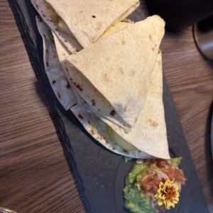 QUESADILLAS CON POLLO Y MANZANAS