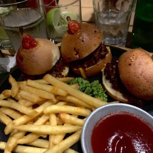 Pulled pork sliders