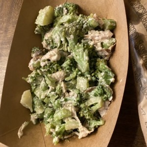 ensalada de brocoli y pollo