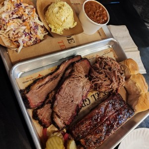 La gringada con brisket, ribs y pulled pork