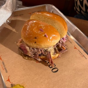 Pulled pork sandwich