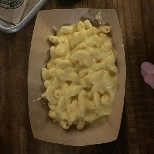 Acompañantes - Coditos con Queso