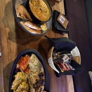 Empezamos Con: - Sopa de Mariscos