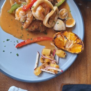 Filete de Pescado con mariscos