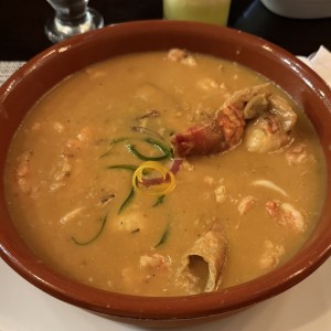 MARISCOS - CAZUELA DE MARISCOS