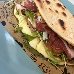 Panini de motadella 