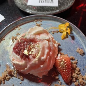 Helado con crema 
