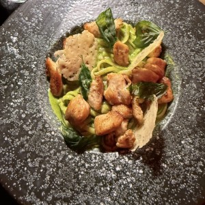 Basil chicken linguini