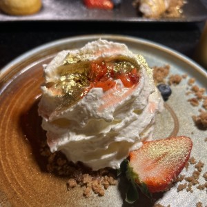Helado con fondant de fresa