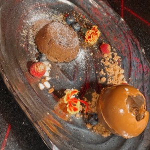Desserts - CHOCOLATE TEMPTATION