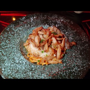 Linguini a la amatriciana porkbelly