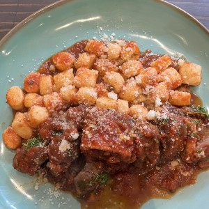 Ossobuco alla romana