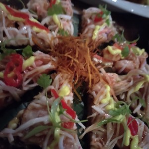 Sushi pizza de salmon