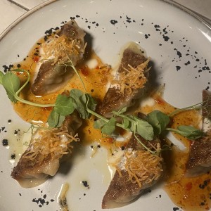 Platos Calientes - Tako Gyosas Truffle