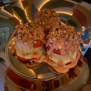 Profiteroles rellenos de pistachio