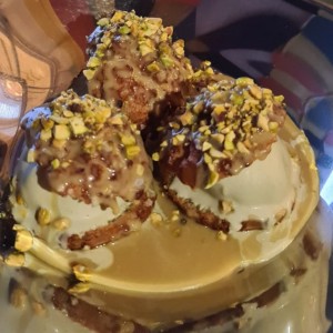 Profiterol de pistacho