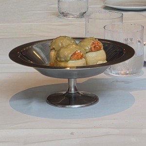DOLCI - Pistacchio Profiteroles