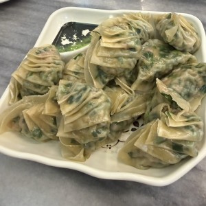 Dumpling de puerco con cebollina
