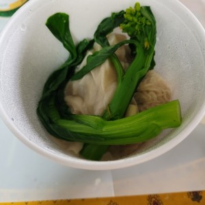 sopa de wanton