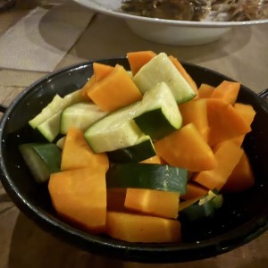 Vegetales al vapor (zanahoria y zuchinni) 