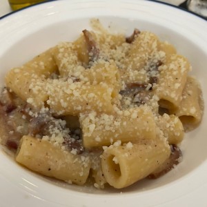 Rigatoni Cacio e pepe