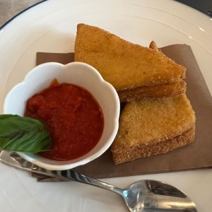 Mozzarella frito