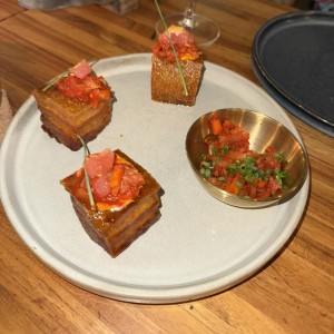 PARA EMPEZAR - PORK BELLY POPS