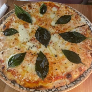 Pizza Margherita Fresca