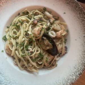 Linguini al Frutti di Mare
