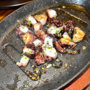 Platos Fuertes - Pulpo al Grill
